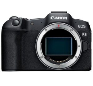 EOS R8