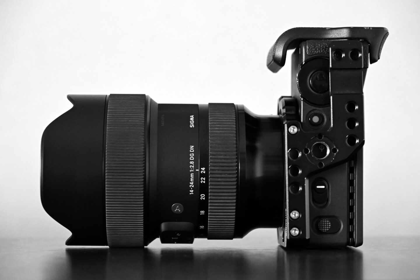 雄大なシーンを封じ込める超広角ズームレンズ「シグマ 14-24mm F2.8 DG DN | Art」
