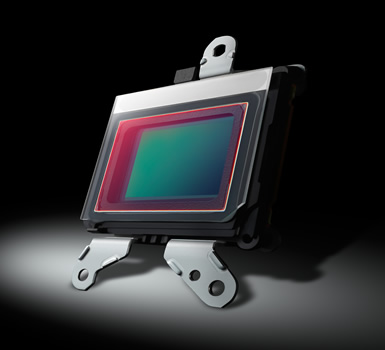 鮮鋭な解像感で、自然で立体感のある描写を実現