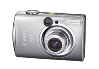 写真：IXY DIGITAL 900 IS 正面
