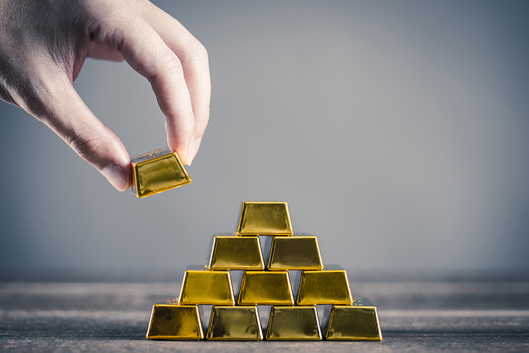 金投資はおすすめしない?管理コストや「手元に残らない」リスクをプロが解説